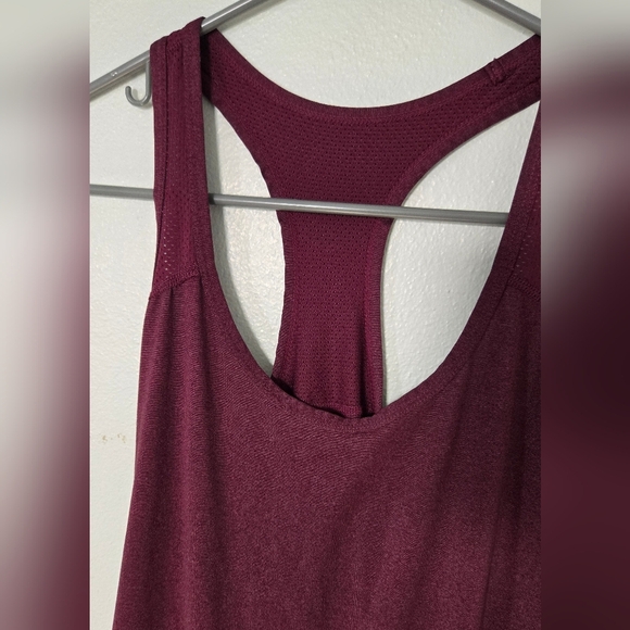 Xersion purple racer back tank size Large - Picture 3 of 4